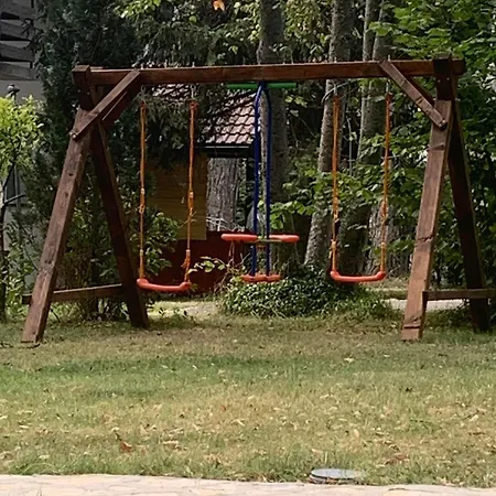 Apartament Lucic *